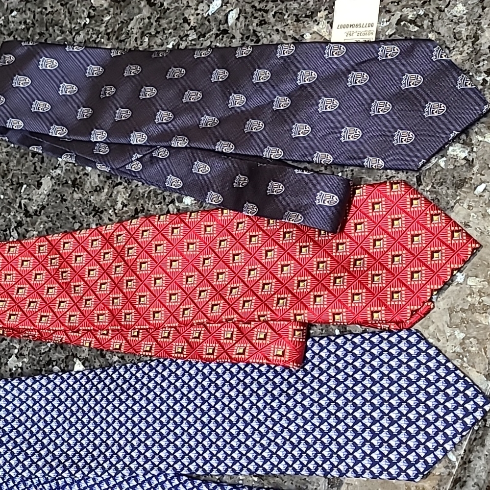JoS A. Bank tie bundle